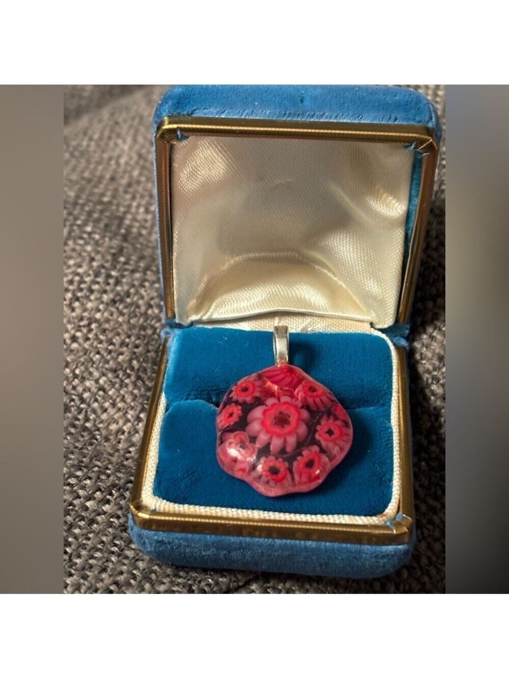 🌸Vintage Magenta Pink Millefiori Blown Glass Pendant Necklace • Floral Statement - Picture 7 of 17